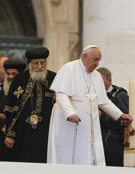 Catholic, Orthodox Coptic popes offer joint Vatican blessing